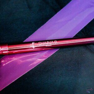 Shaina B. Dome Blending Brush